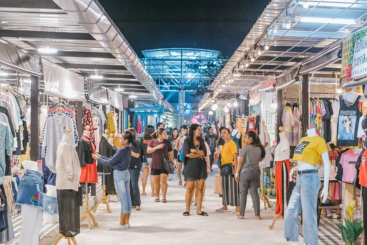 Suan Luang Night Bazaar Phuket