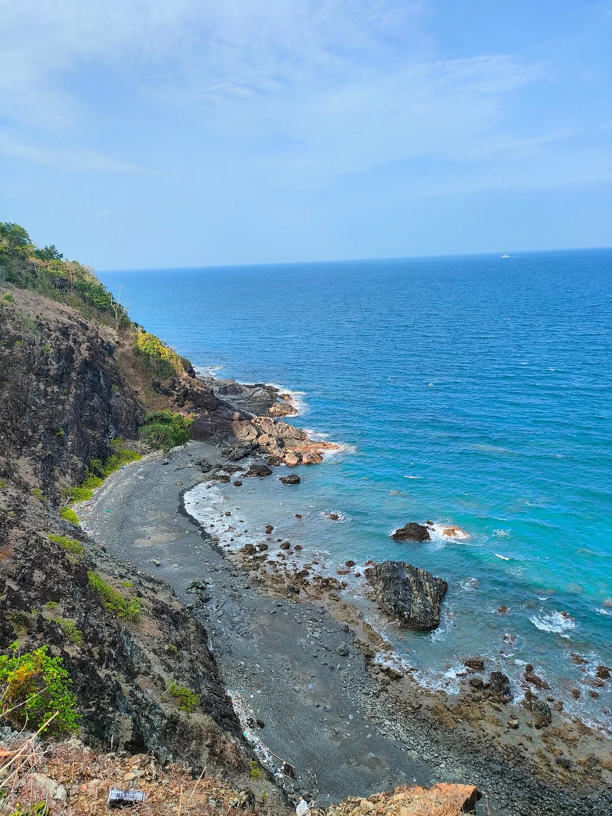 Munda Pahad Beach