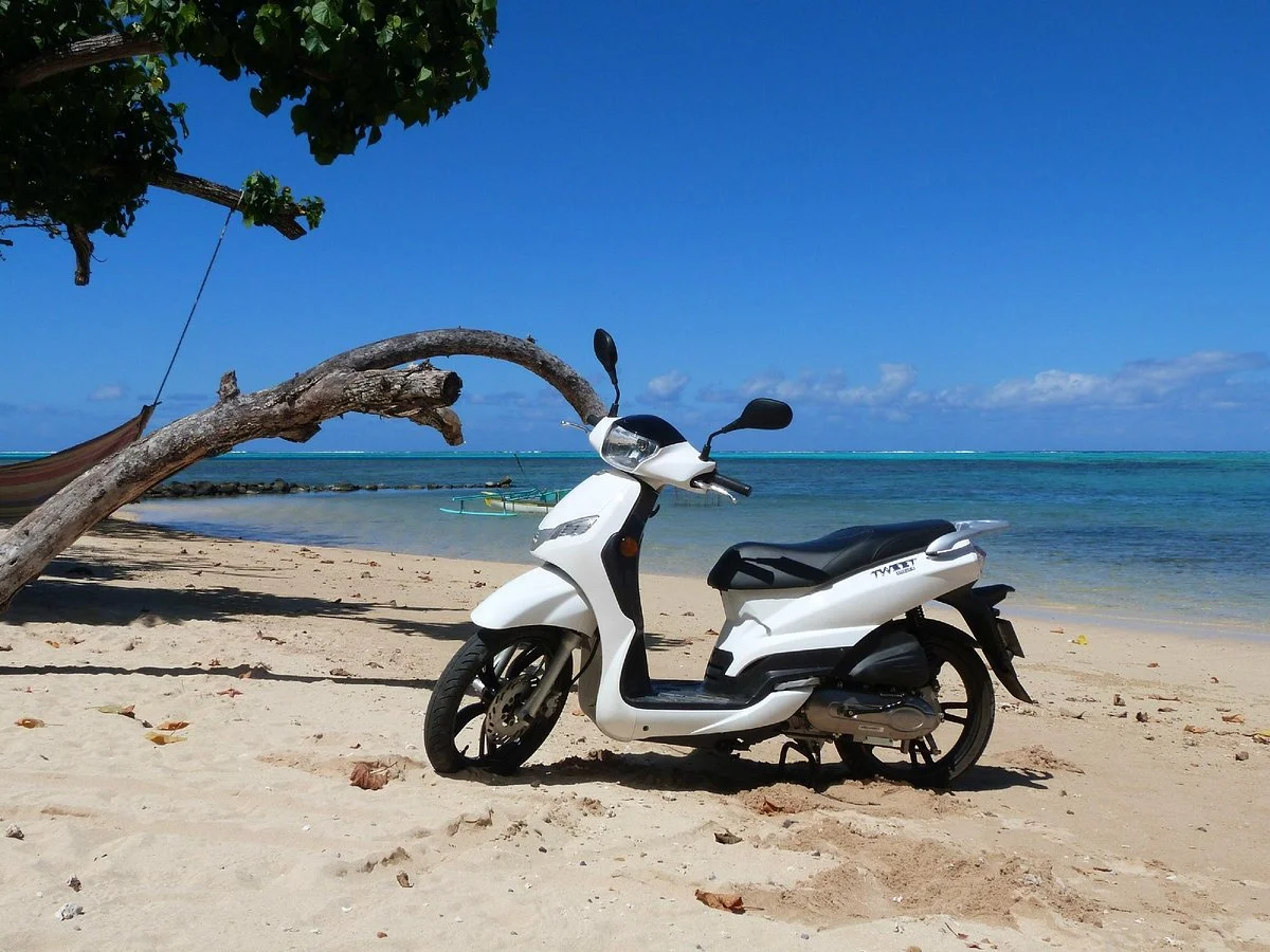 Rent a Scooter Center Moorea