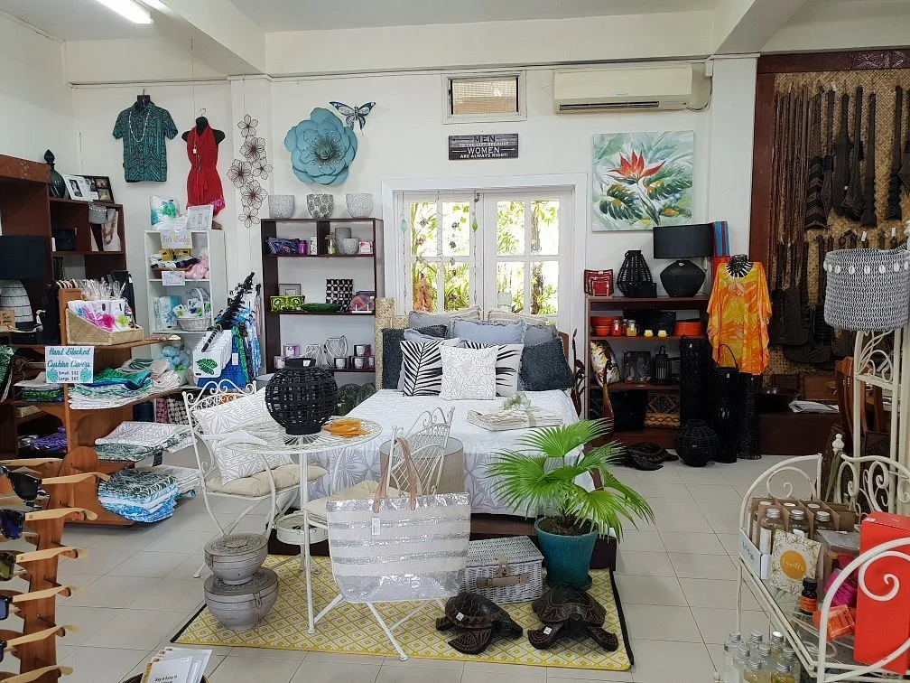 Pacific Jewell Gift Shop & Garden Café