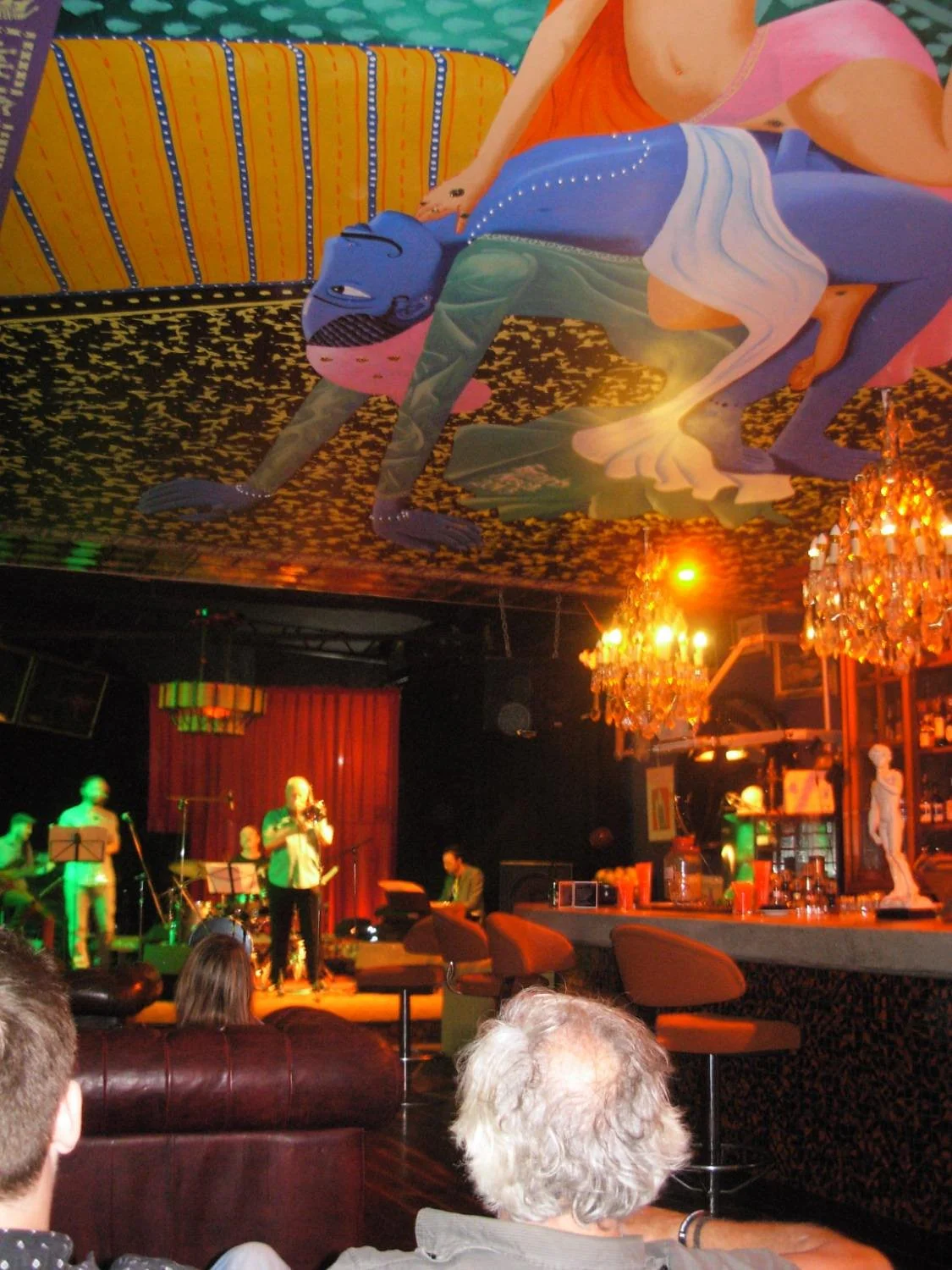 Lazybones Lounge Restaurant & Bar