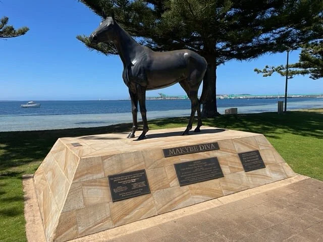 Makybe Diva Statue