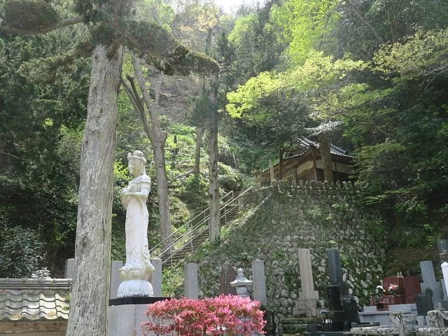 Hogen-ji Temple
