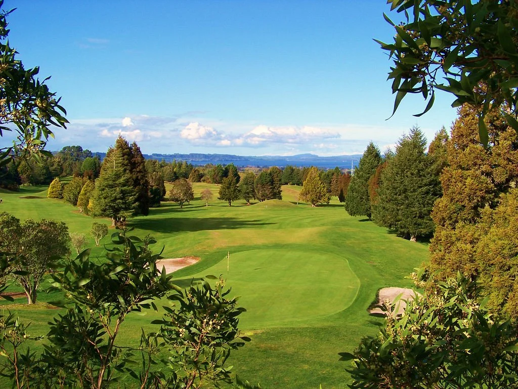 Lakeview Golf and Country Club