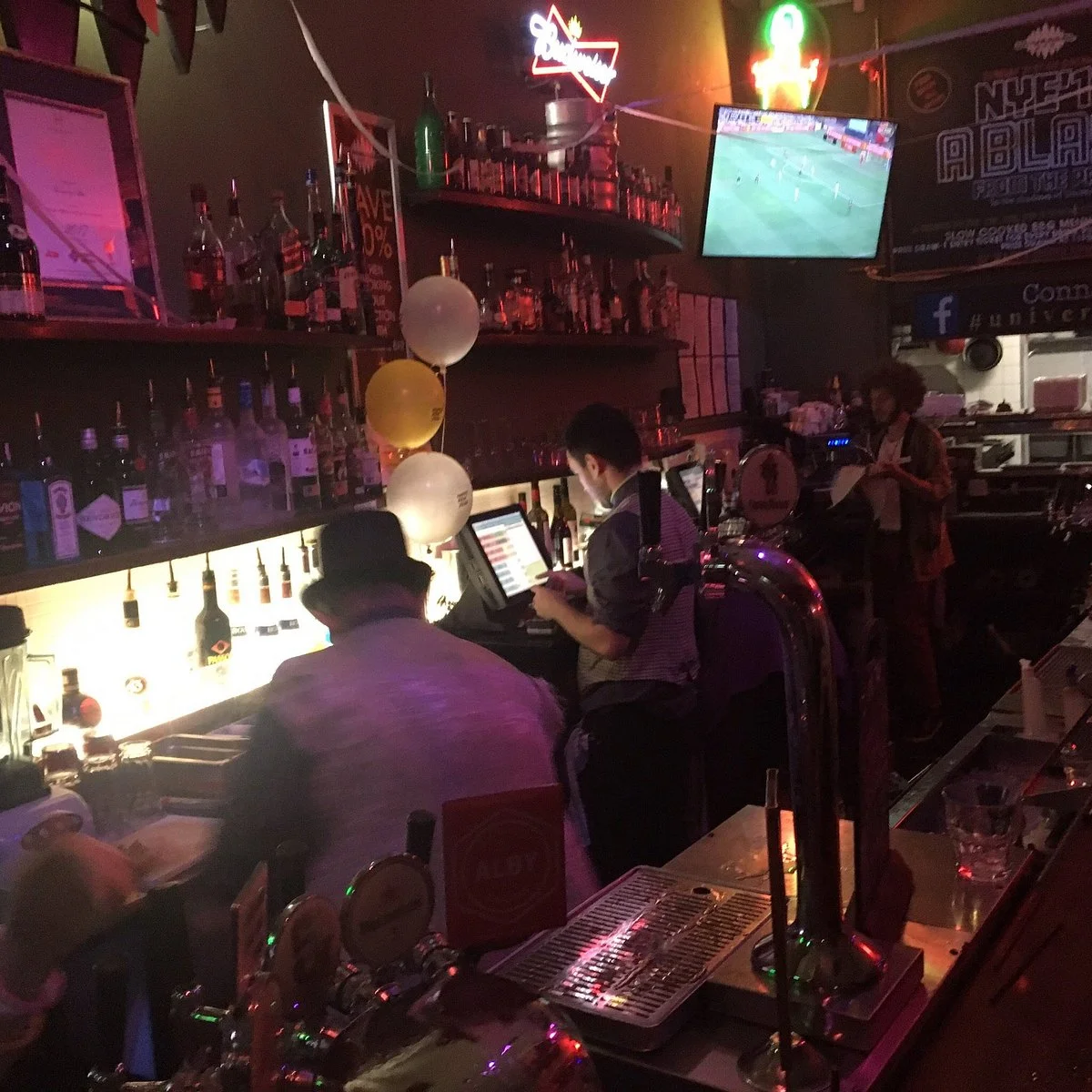 Universal Bar