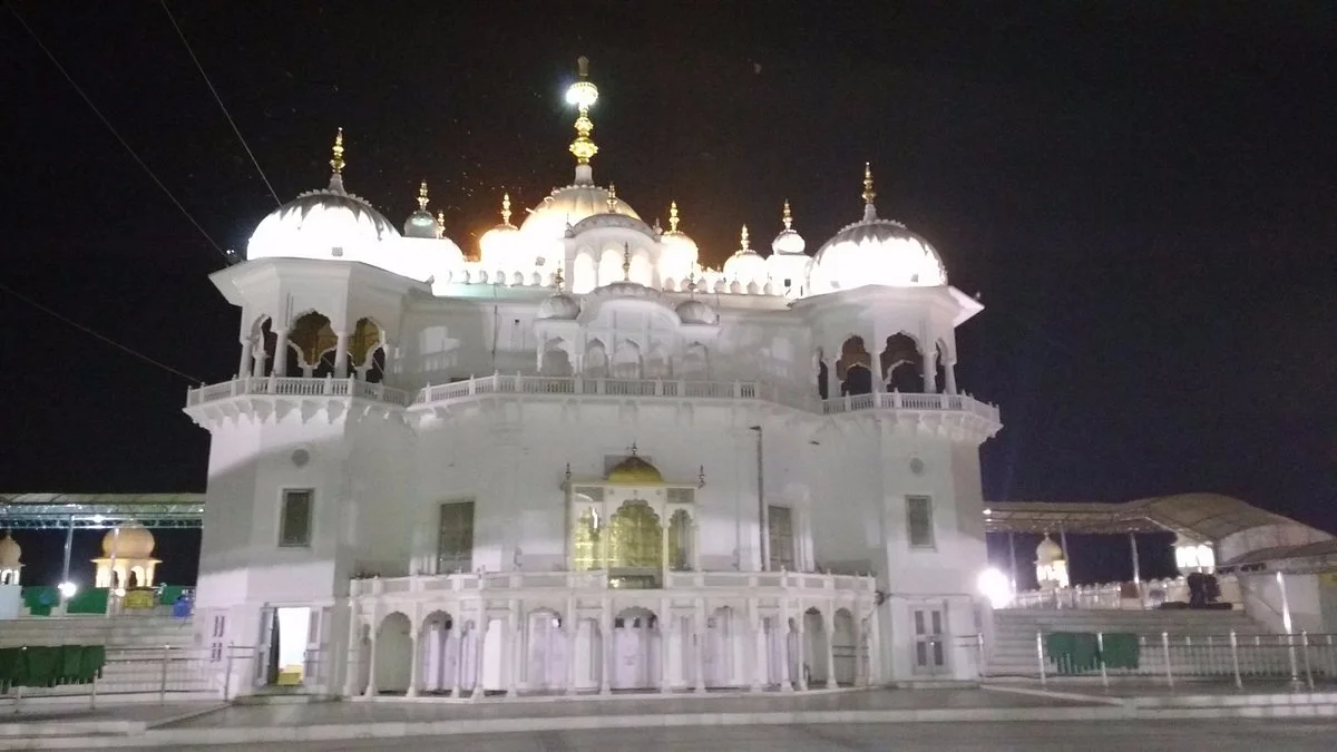Gurudwara Kila Anandgarh Sahib