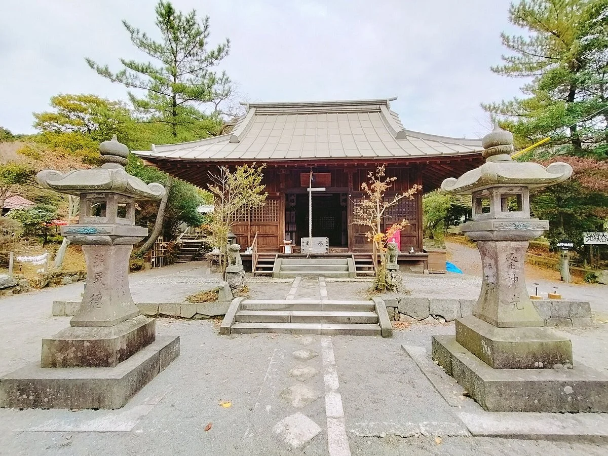 Unzen Shrine