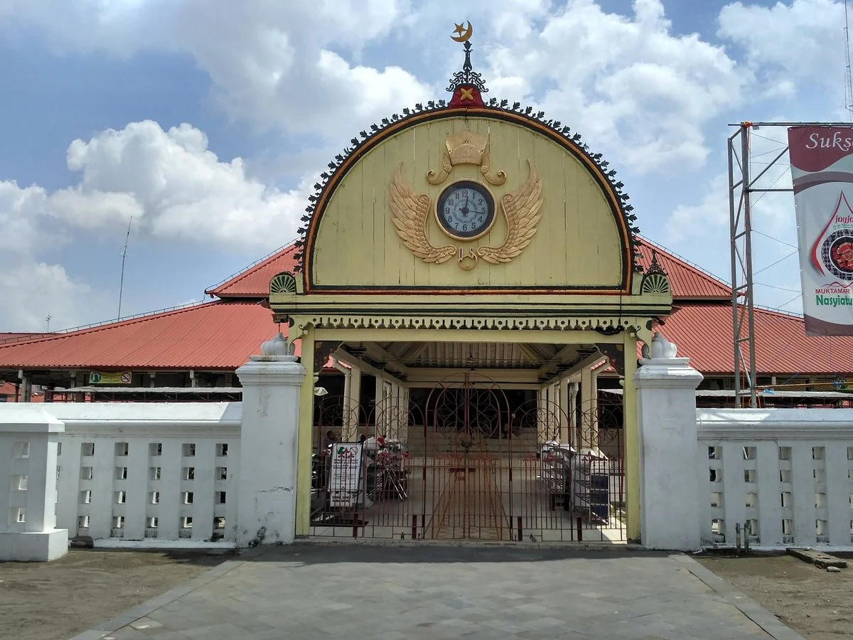 Kauman Grand Mosque