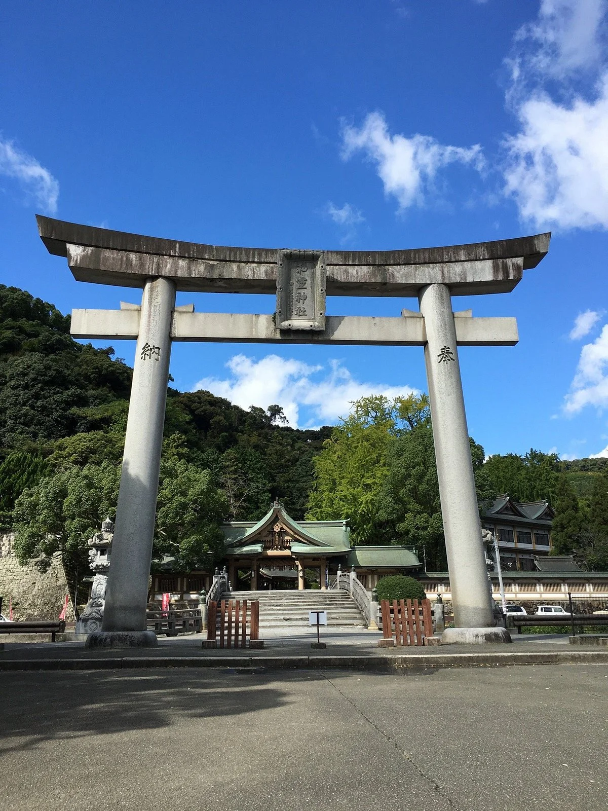Warei Shrine