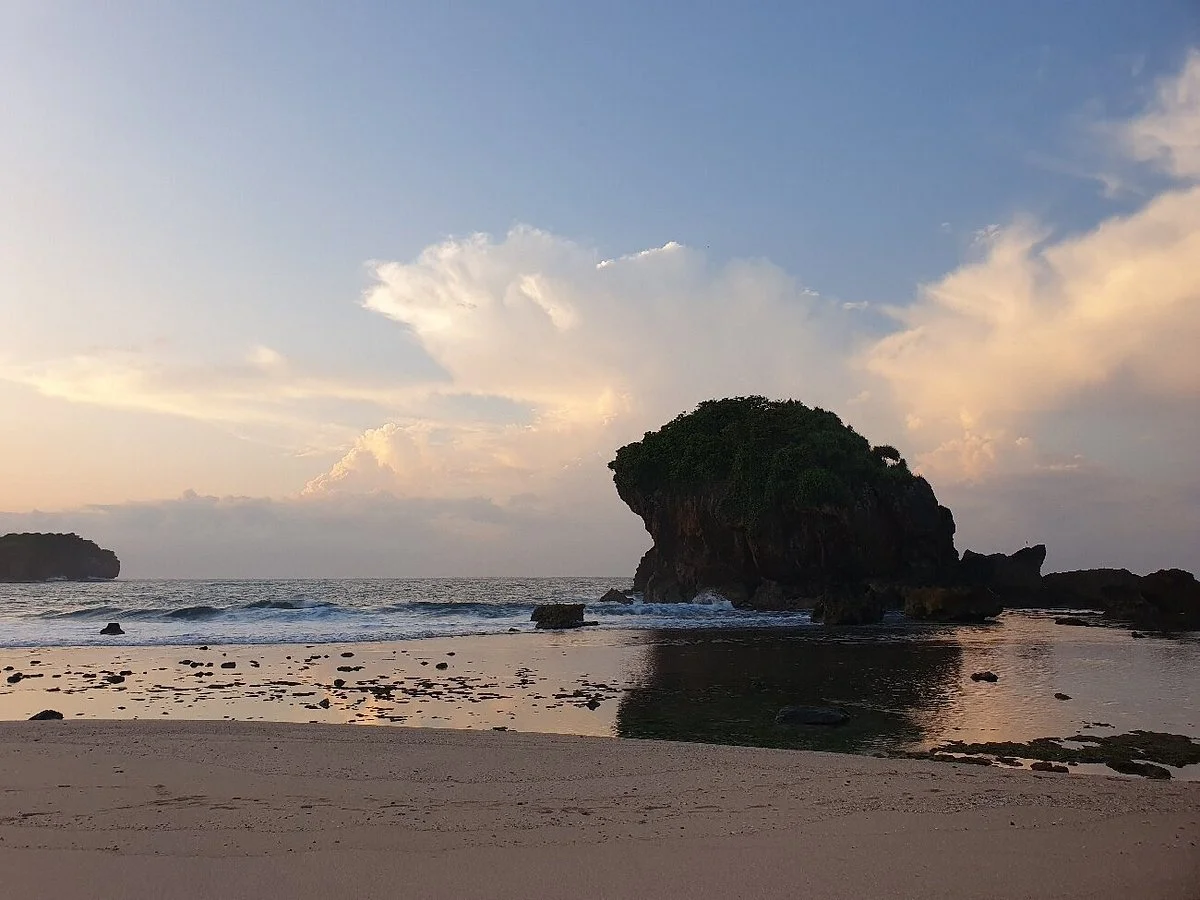 Jungwok Beach