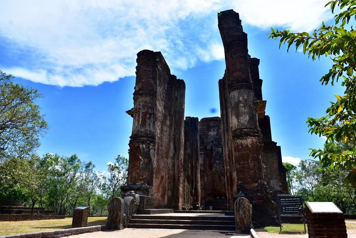 Lankathilaka Image House