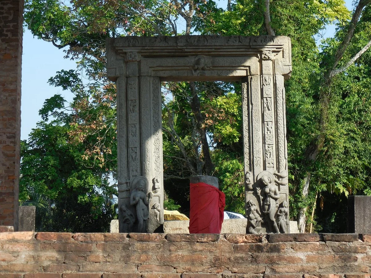 Da Parbatia Temple Ruins