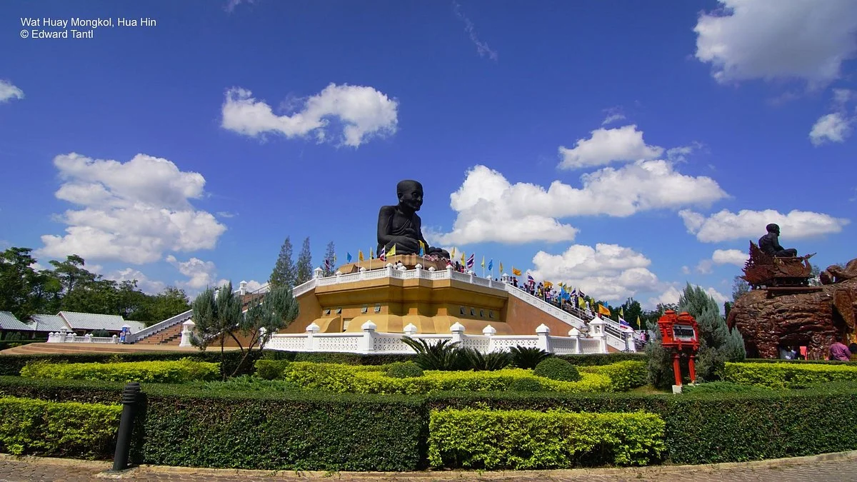 Huay Mongkol Temple