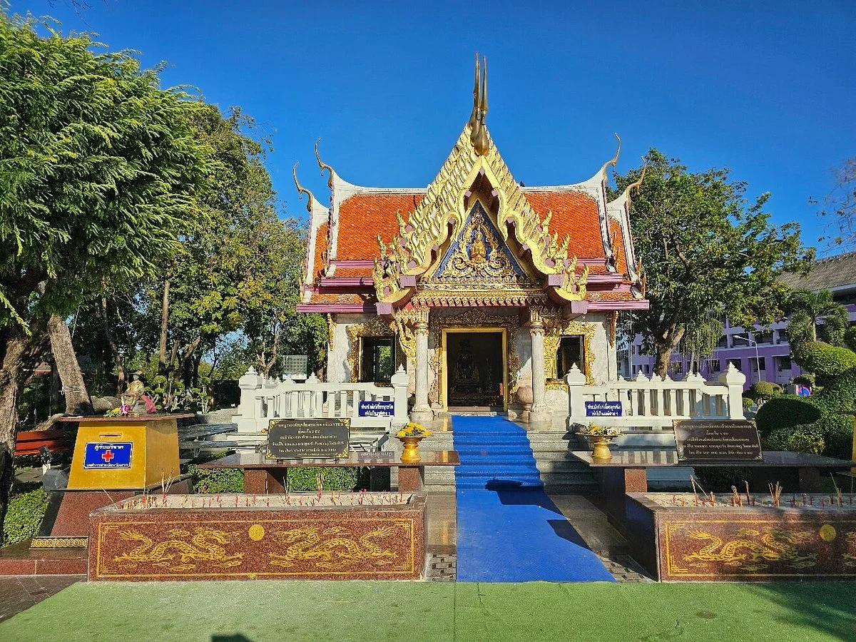 Shrine of King Taksin the Great