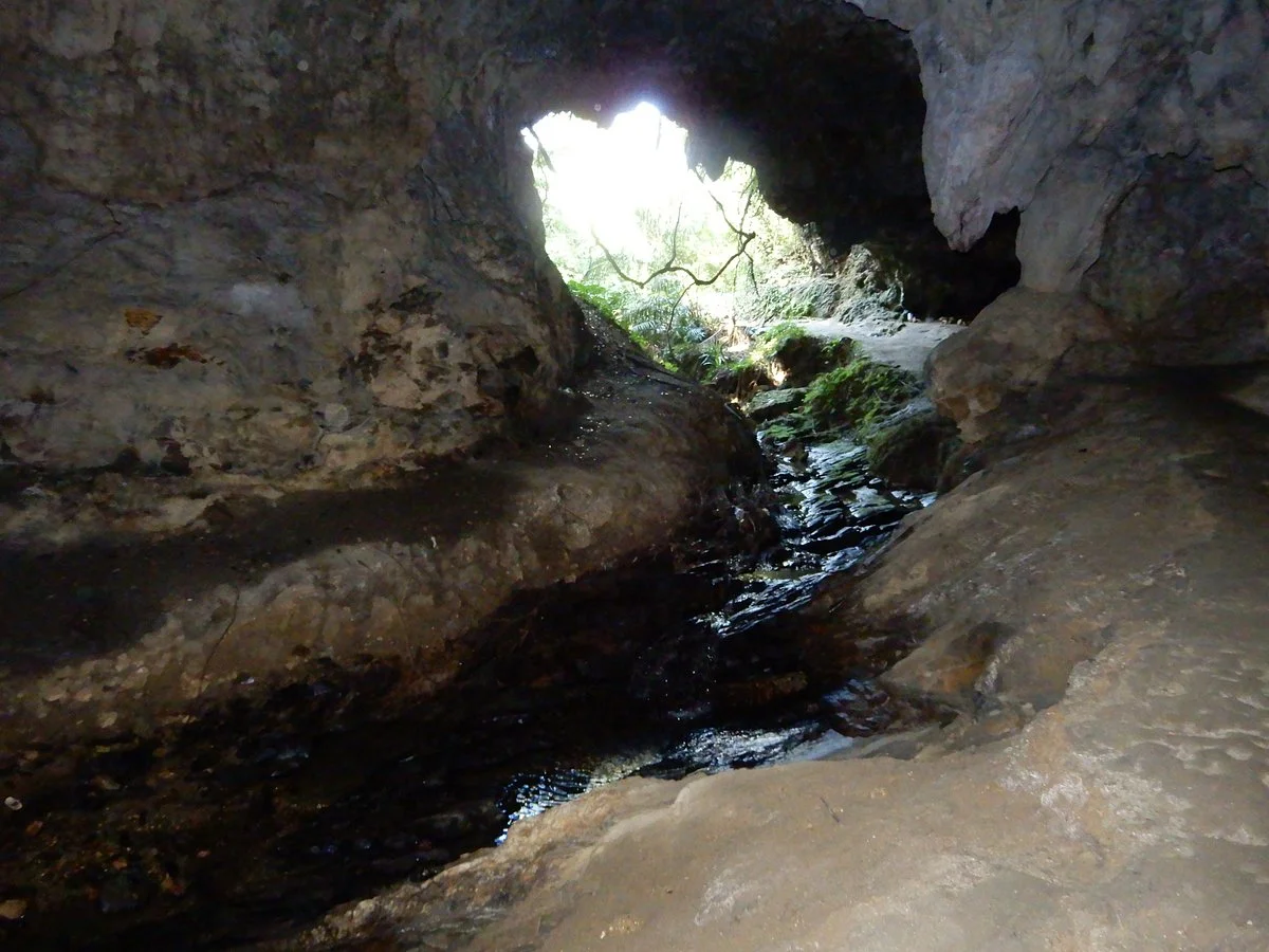 Shimuku Gama Cave