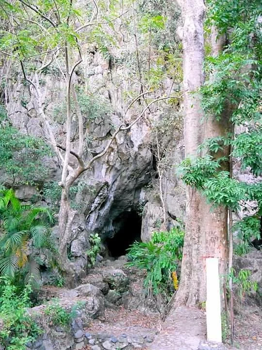 Pinagrealan Cave