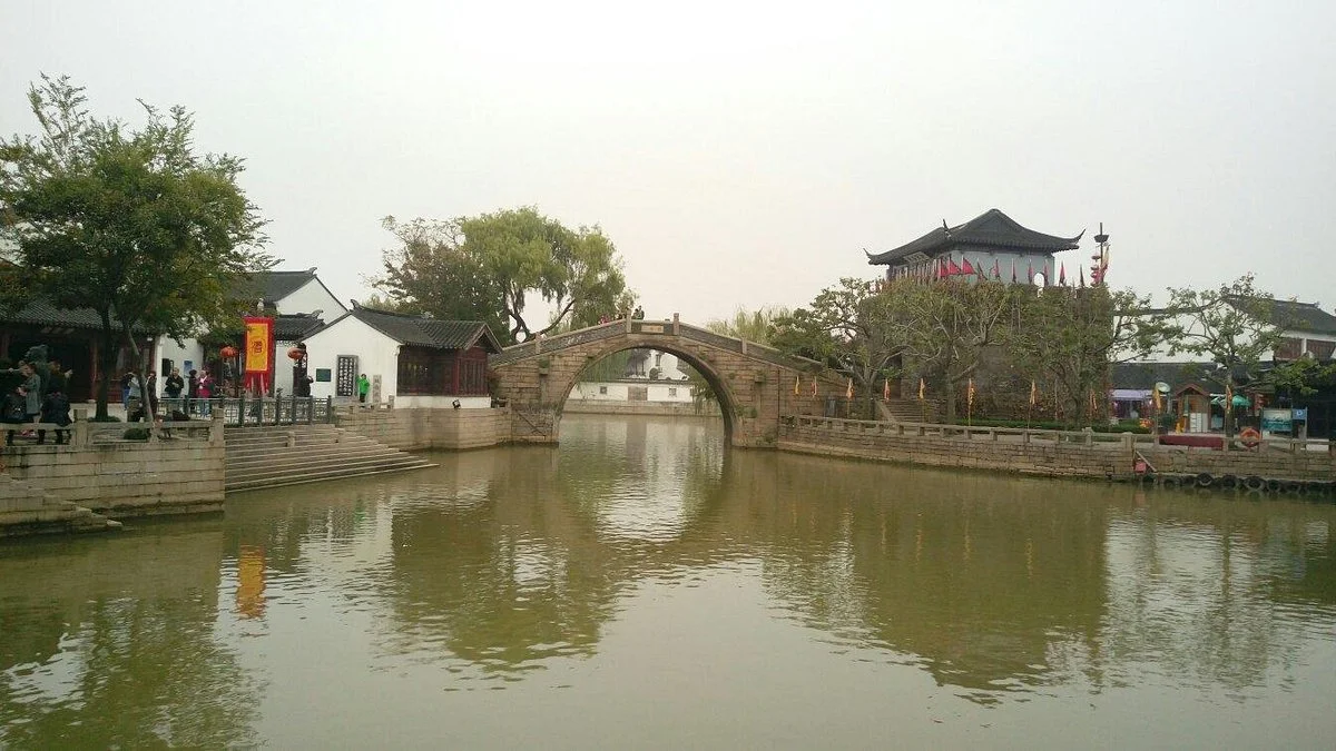 Feng Bridge