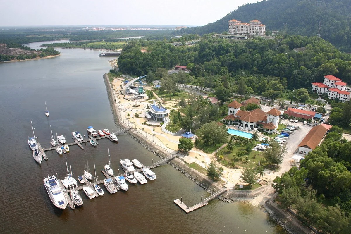 Lumut Water front