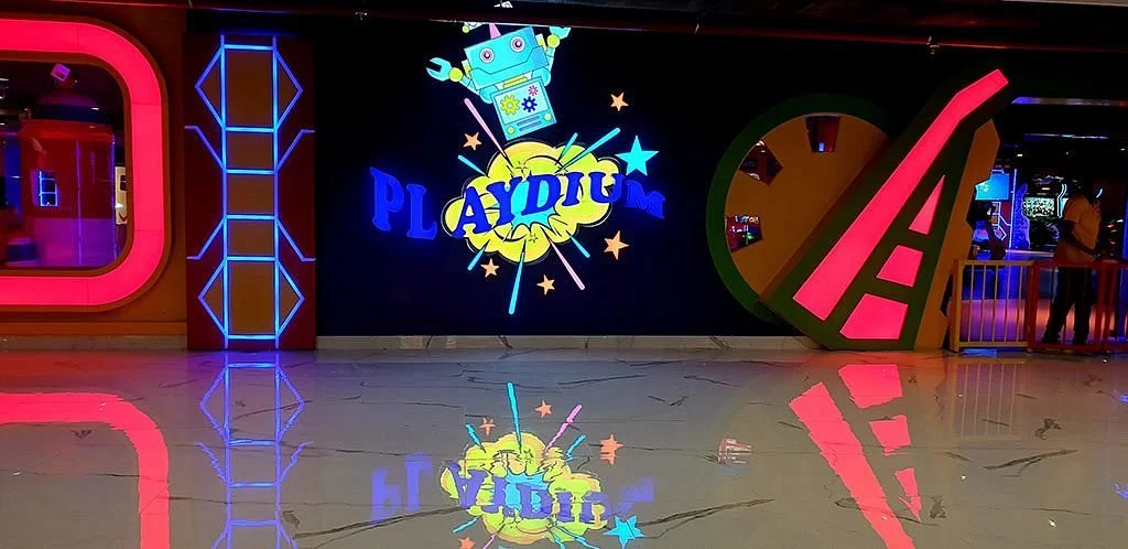 Playdium Avenue Mall