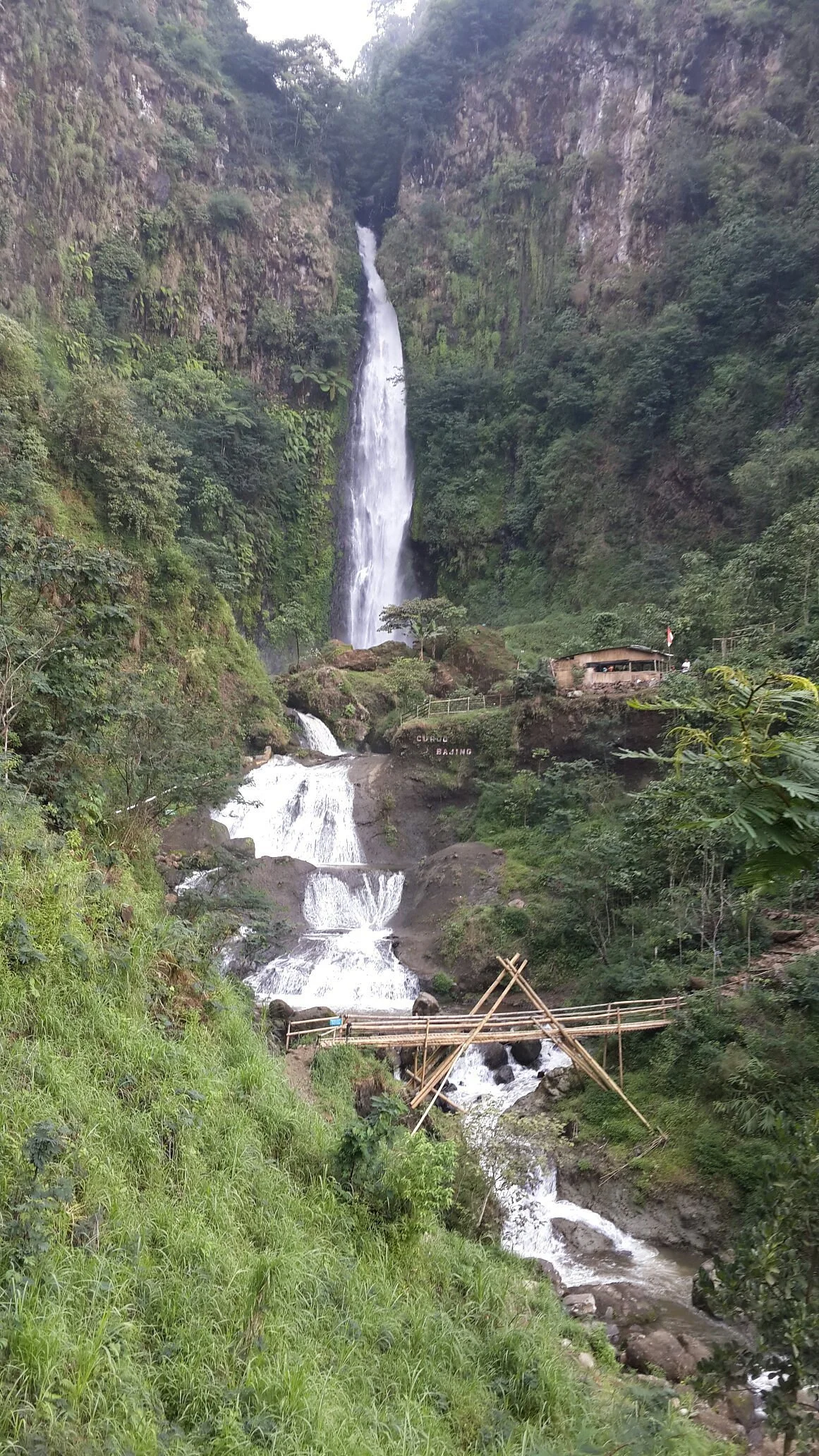Bajing Waterfall