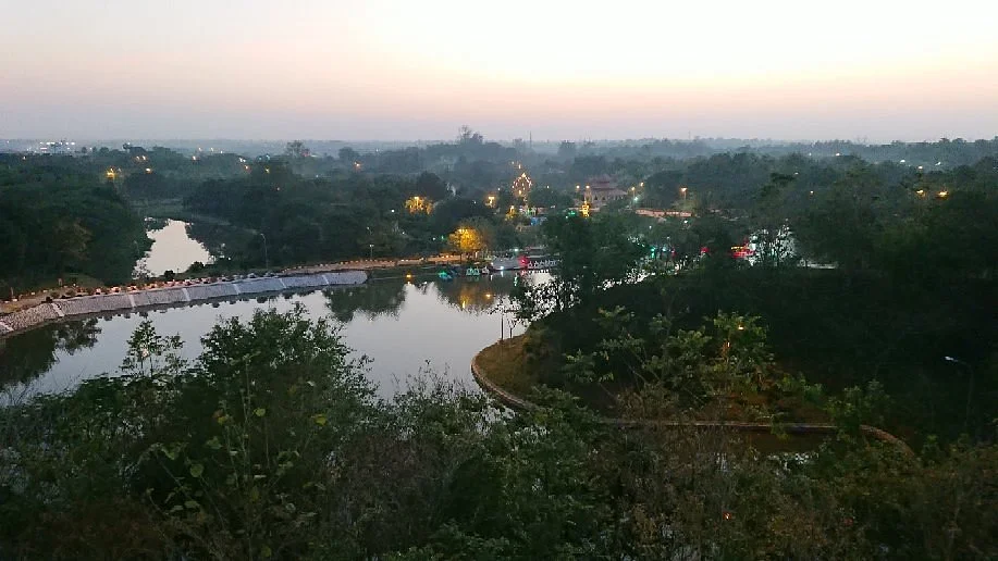 Naypyidaw Water Fountain Garden