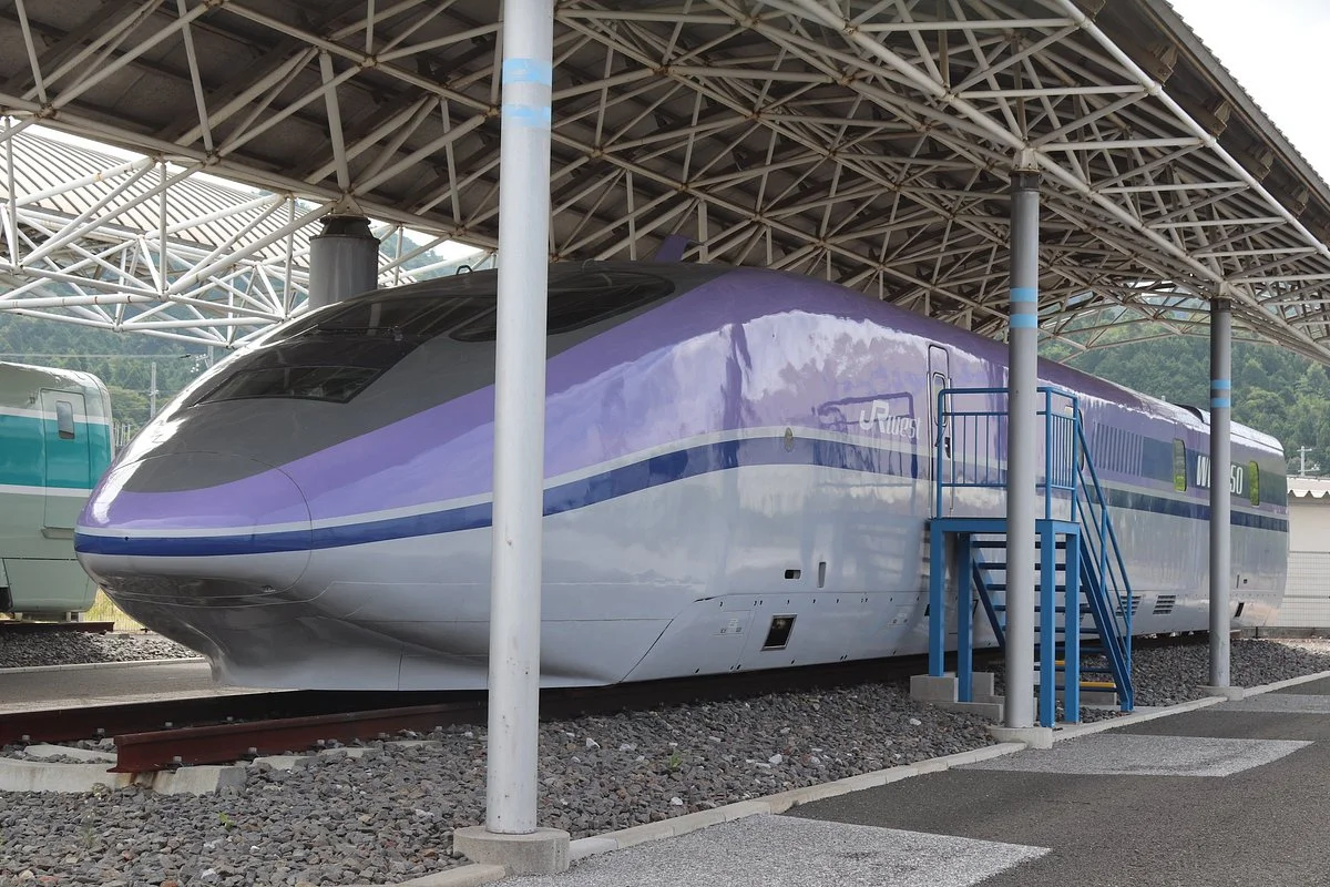Shinkansen Kosokushikensharyo Hozomba