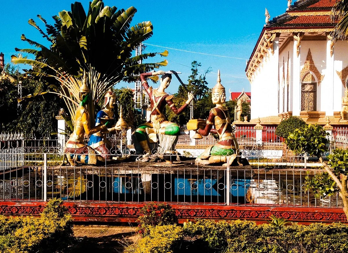 White Elephant Pagoda (Wat Tahm-rai-saw)