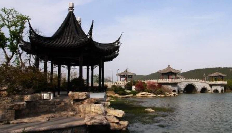 Yunlong Lake