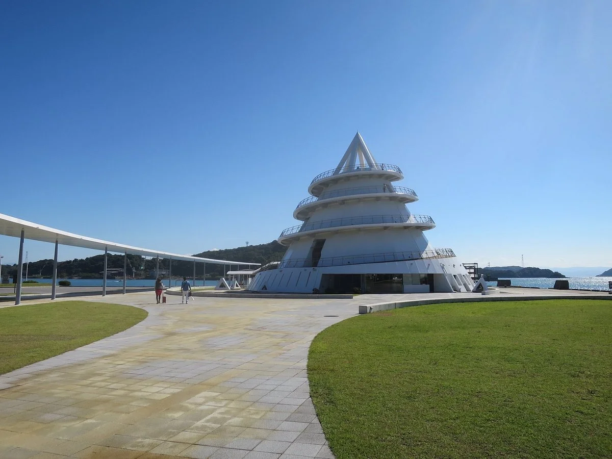 Umi no Pyramid