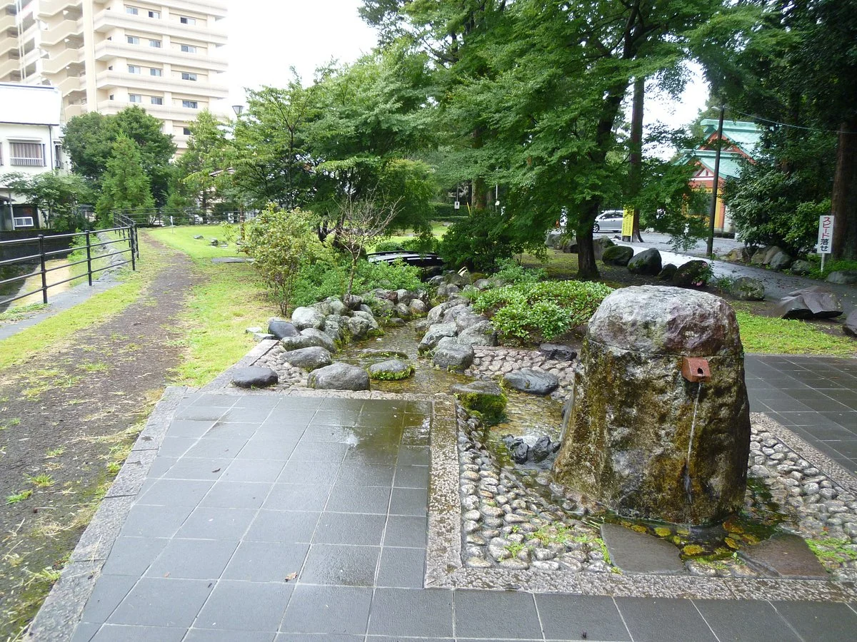 Shimbashi Seseragi Park