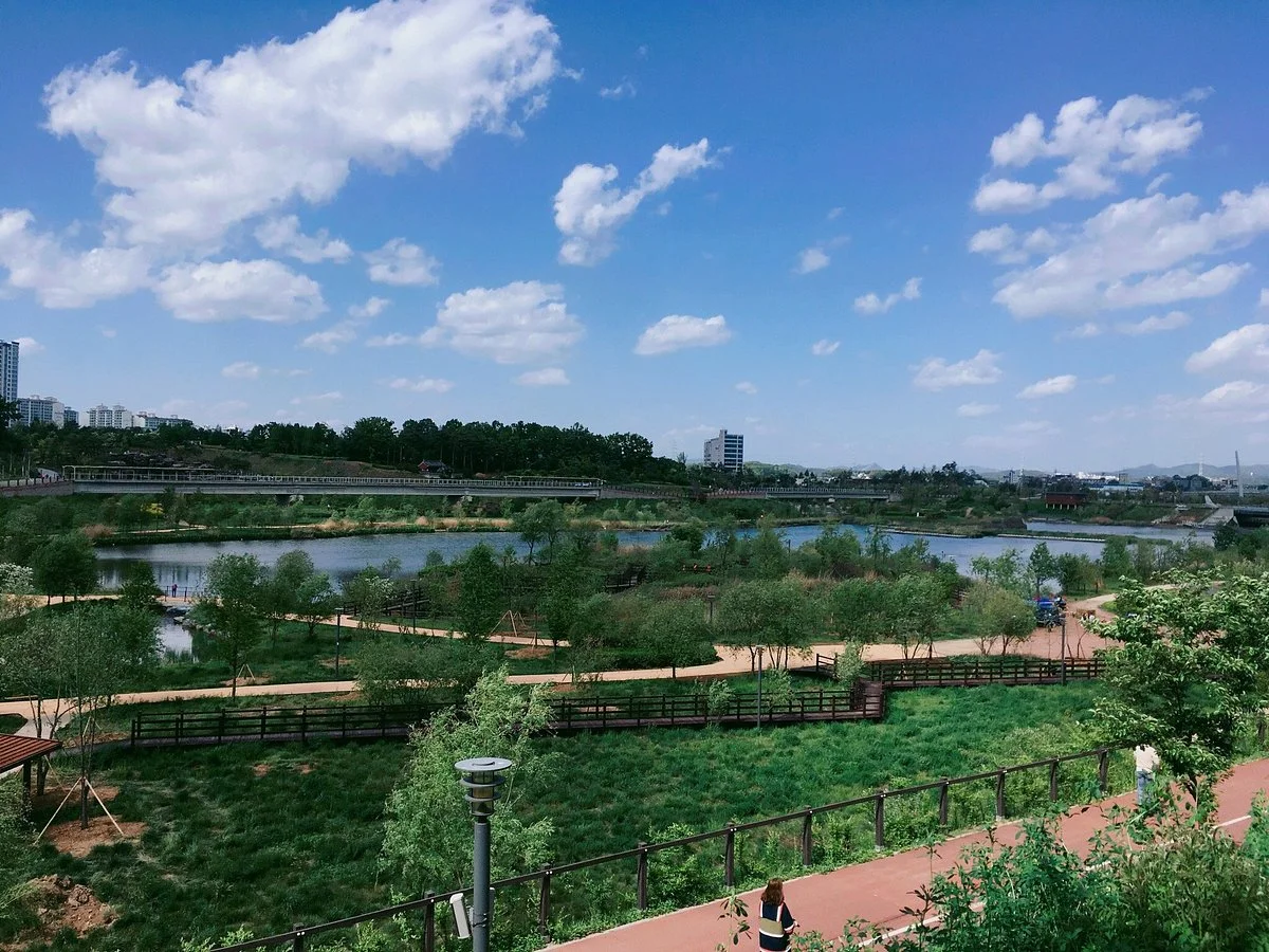 Unjeong Lake Park