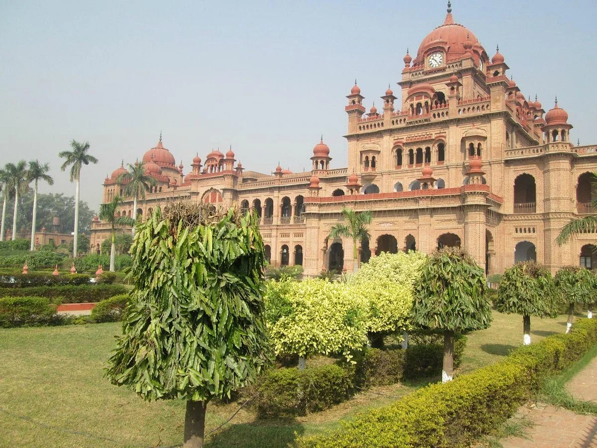 Khalsa College