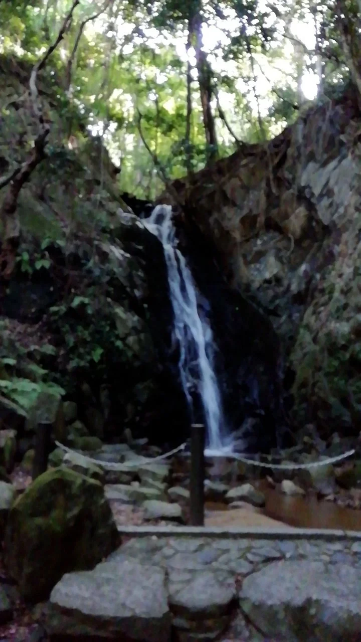 Tsukinowa Falls