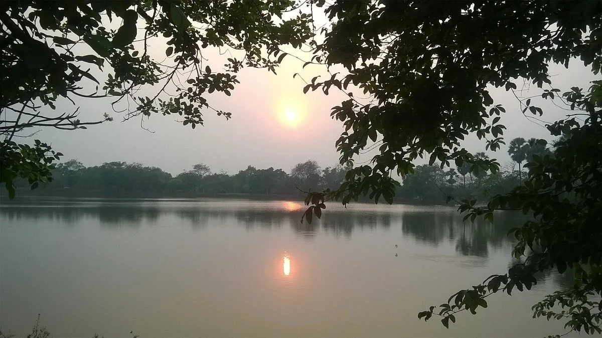Shayor Bithi Park