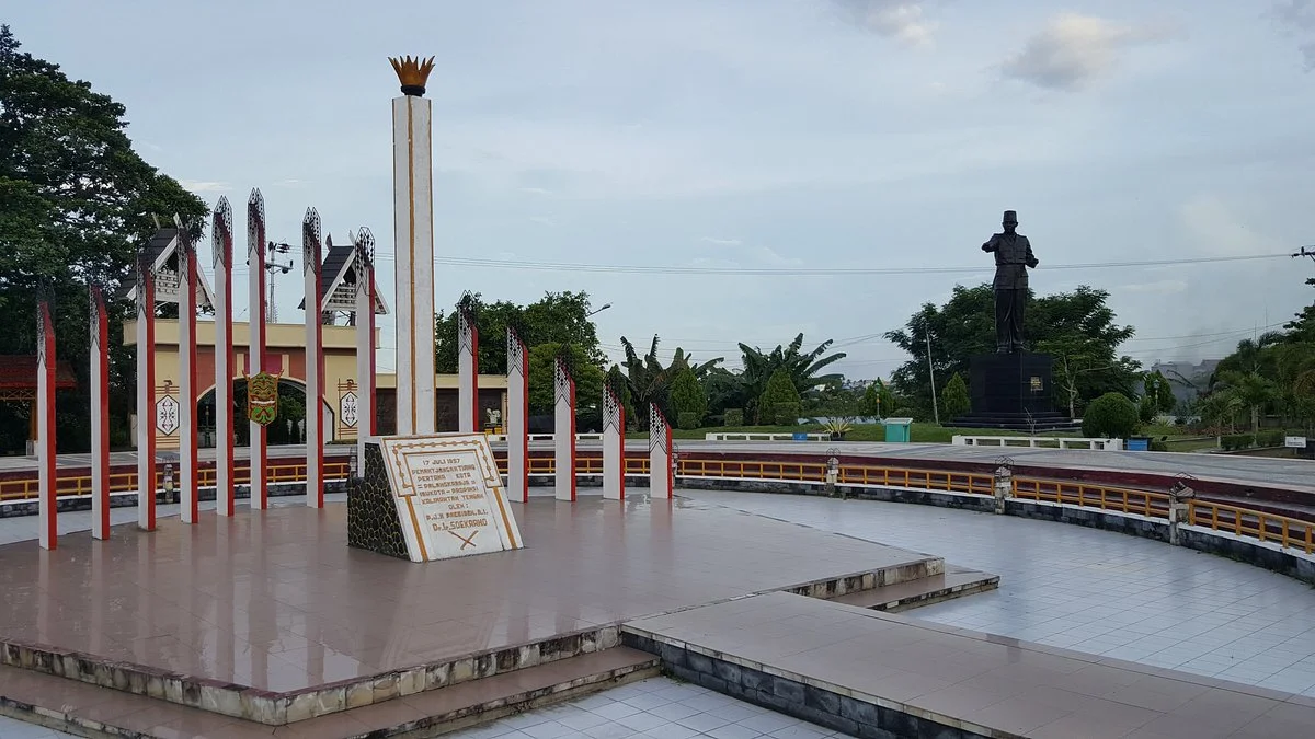 Palangka Raya City Monument (Soekarno Monument)