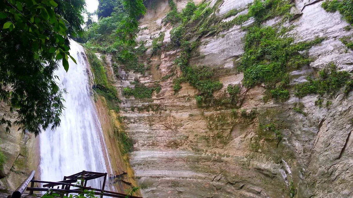 Dao Waterfalls
