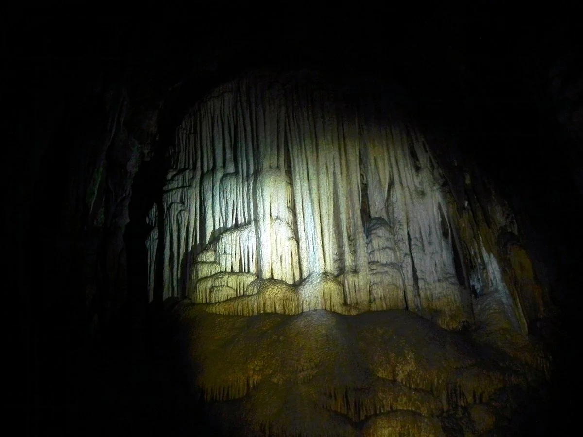 Mae Lana Cave