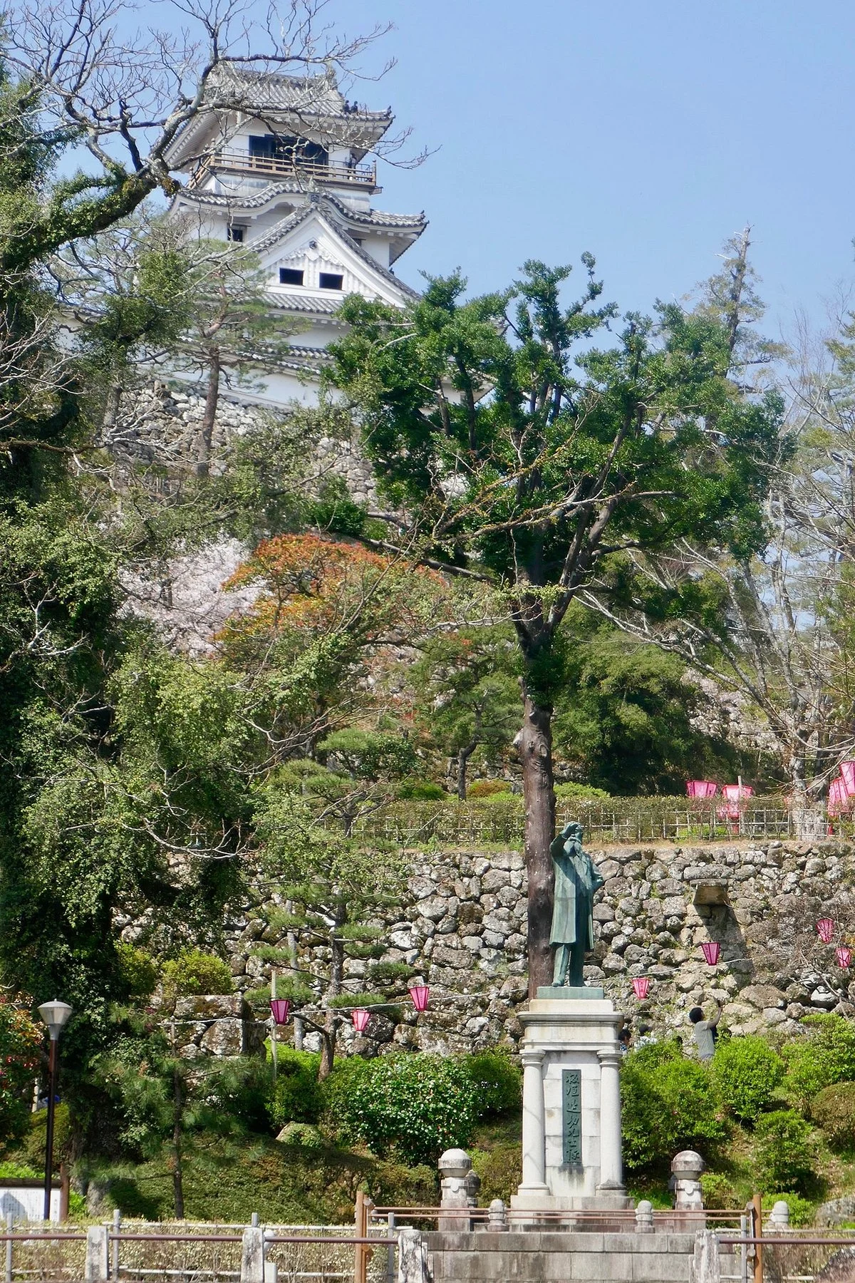 Statue of Taisuke Itagaki