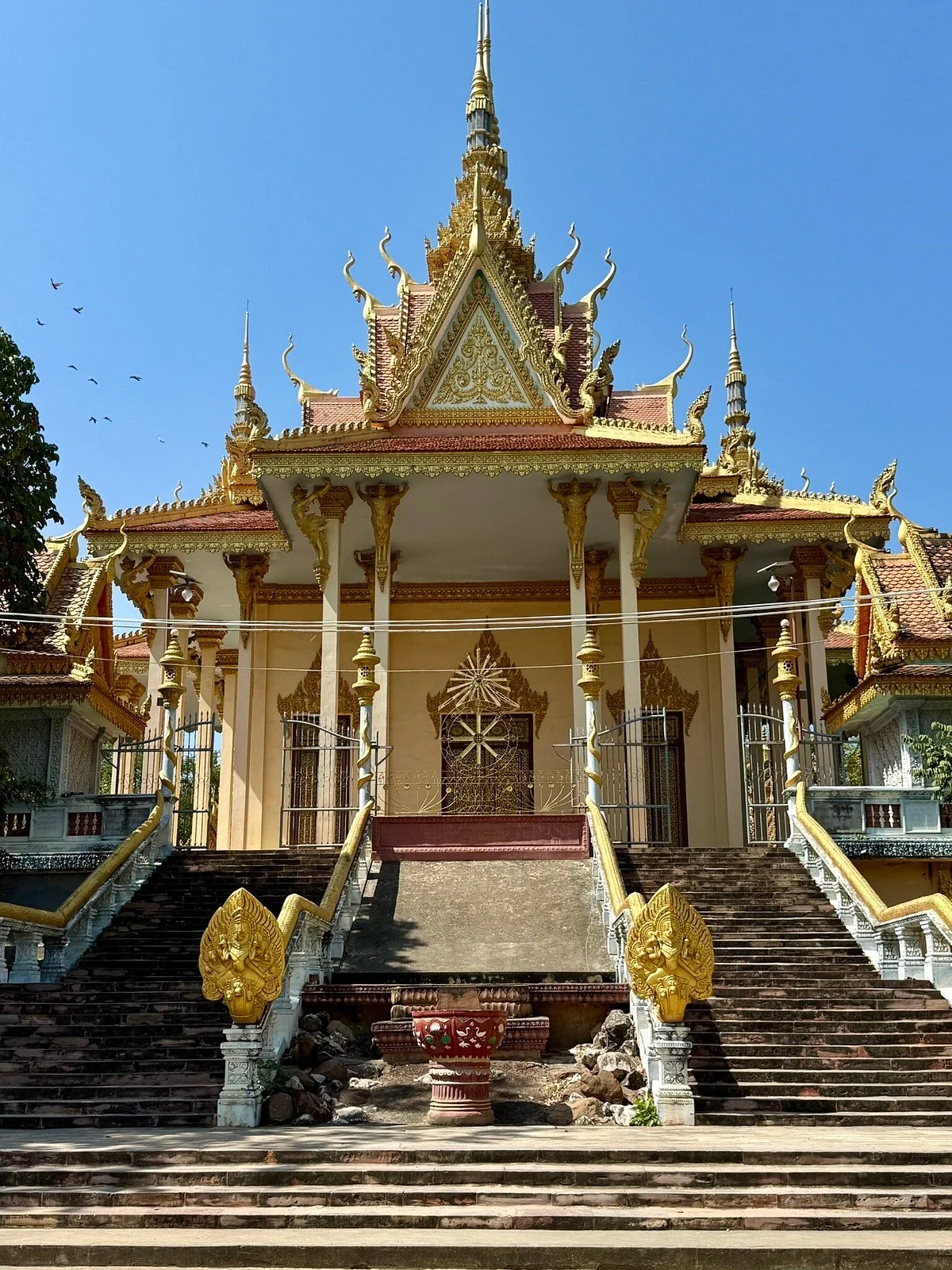 Wat Samrong Knong