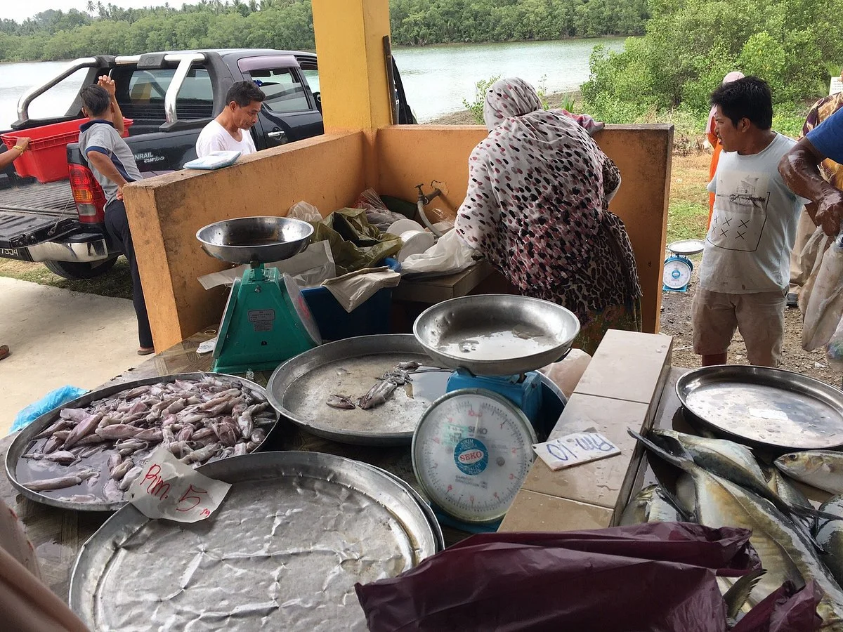 Pasar Nelayan Pulau Gajah