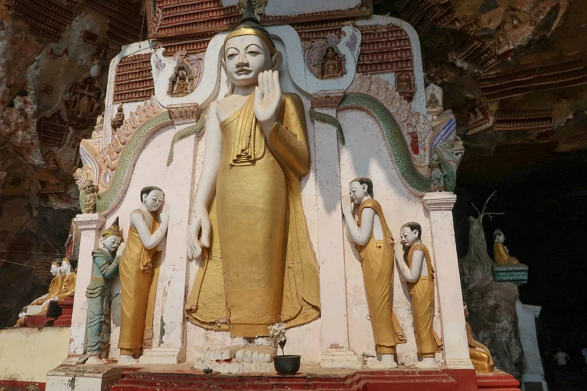 Htat Eian Cave Temple
