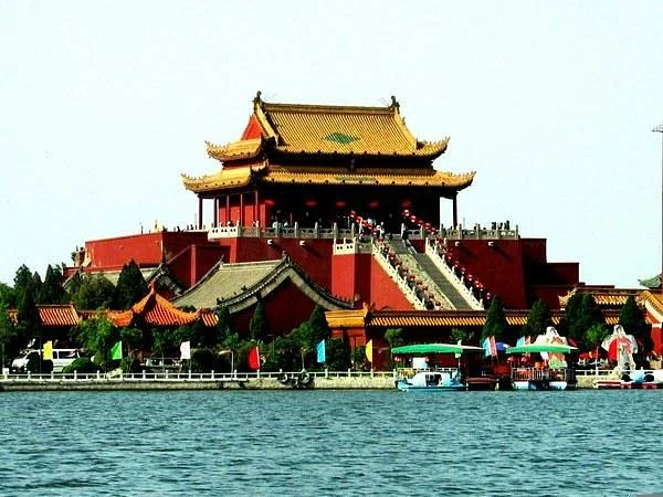 Dragon Pavilion Park (Long Ting)