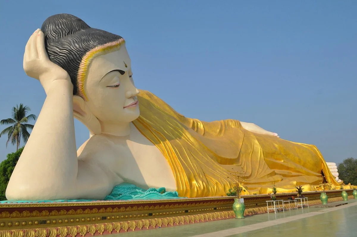Mya Tha Lyaung Reclining Buddha