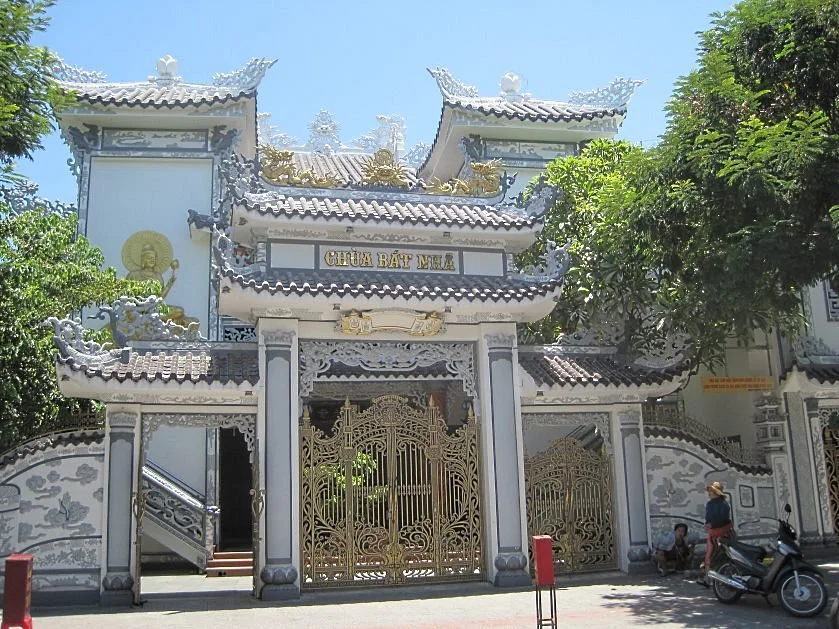 Chua Bat Nha