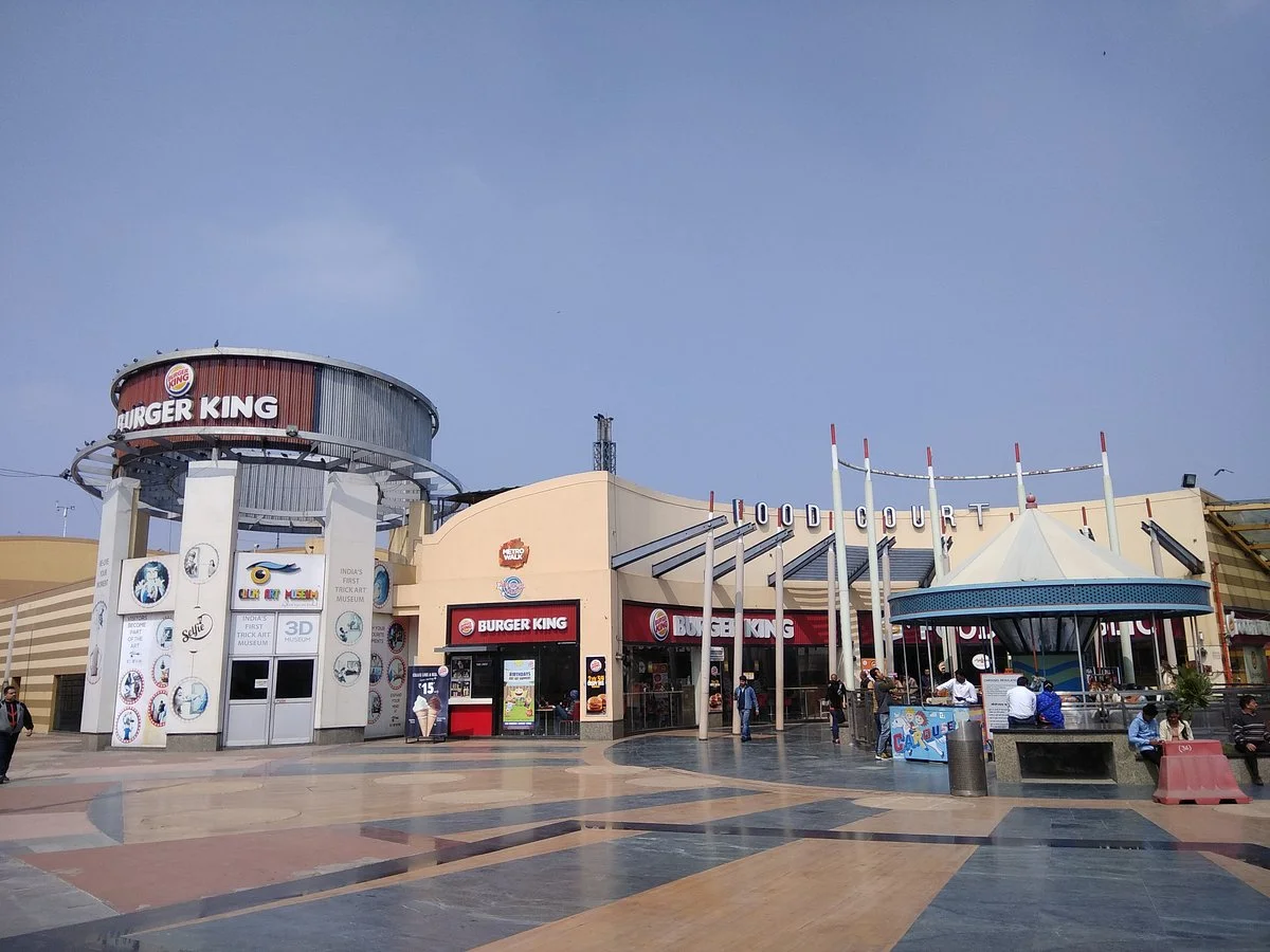 Metro Walk Mall