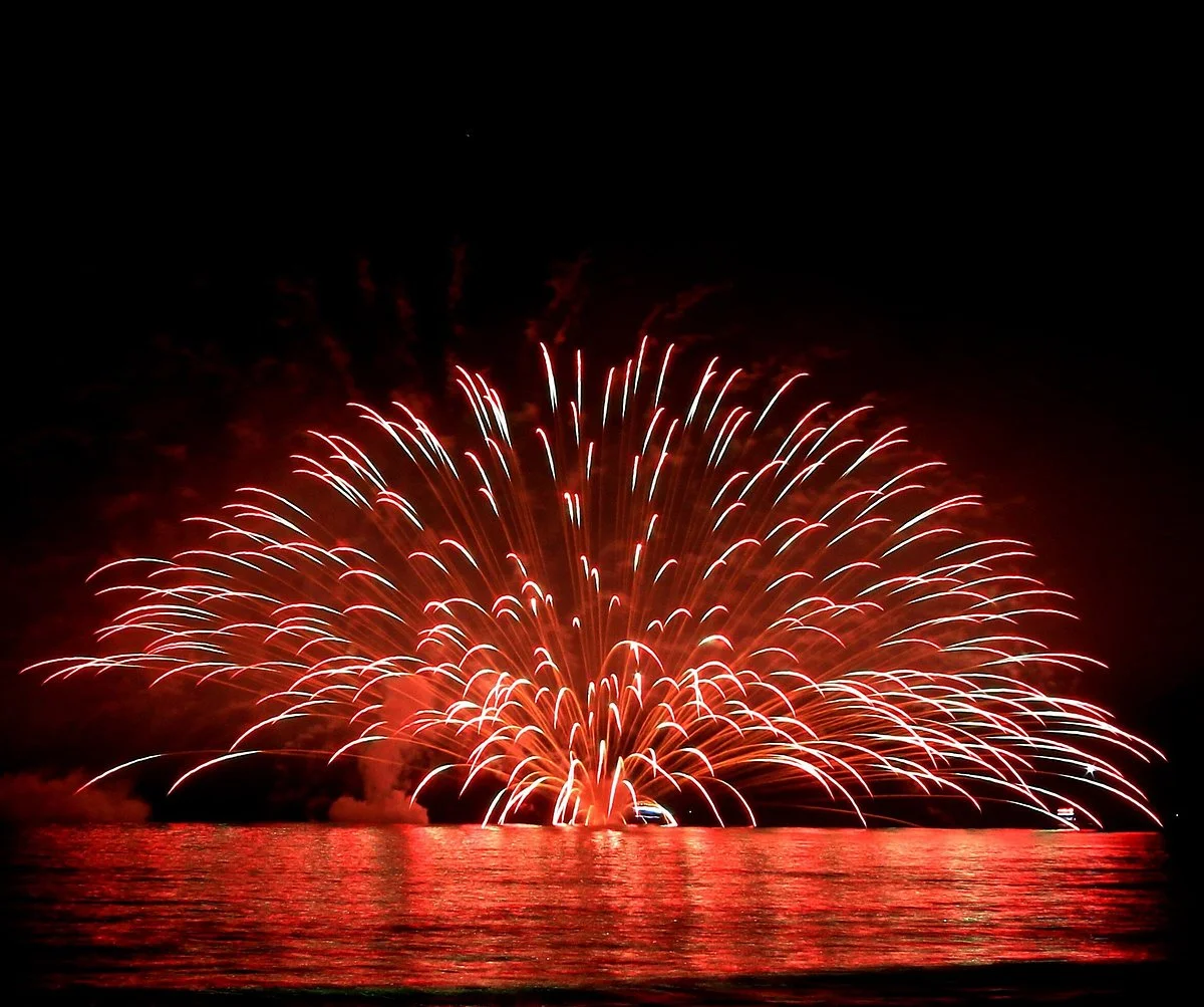 Kamogawa Noryo Fireworks
