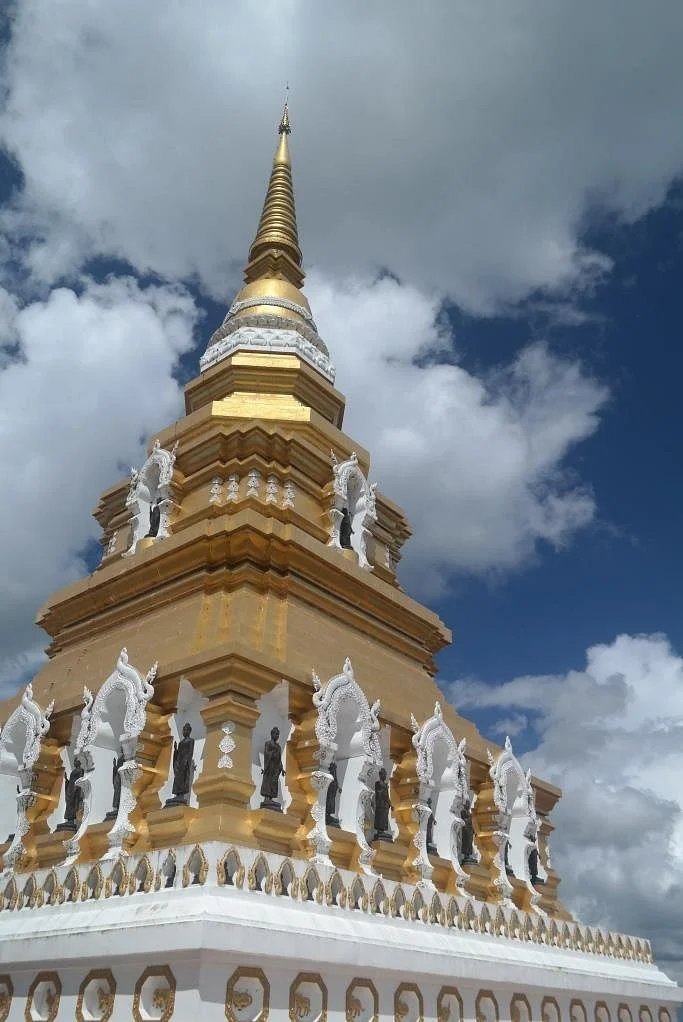 Wat Phrathat Mon Phrachao Lai