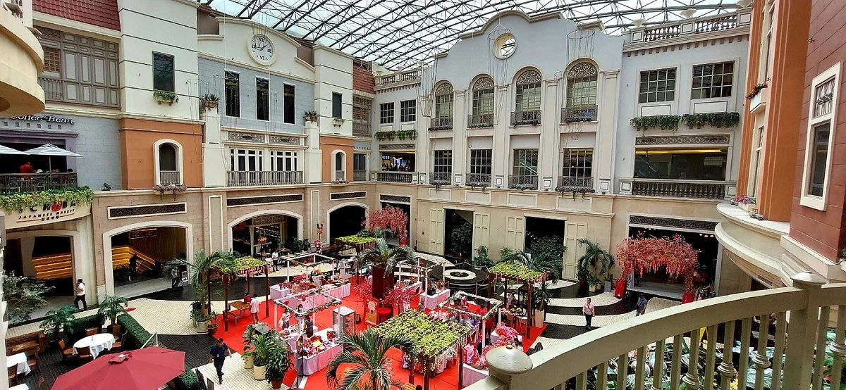 Newport Mall