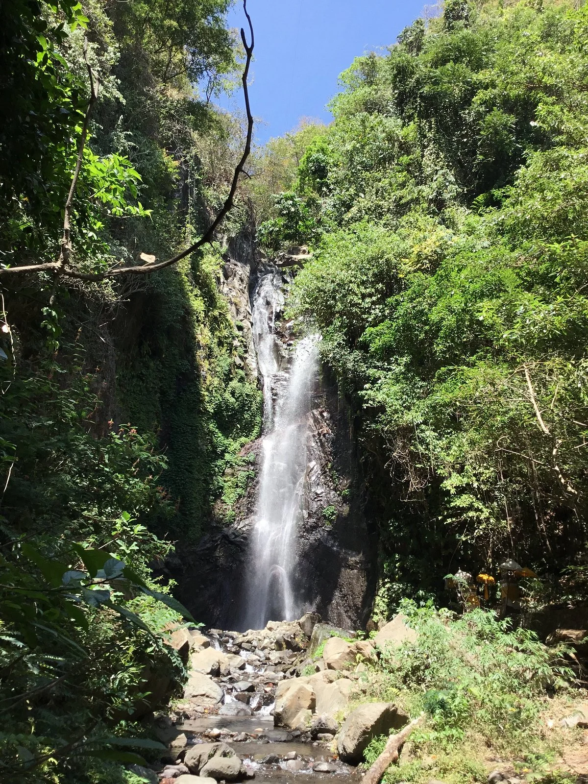 Yeh Mempeh Waterfall