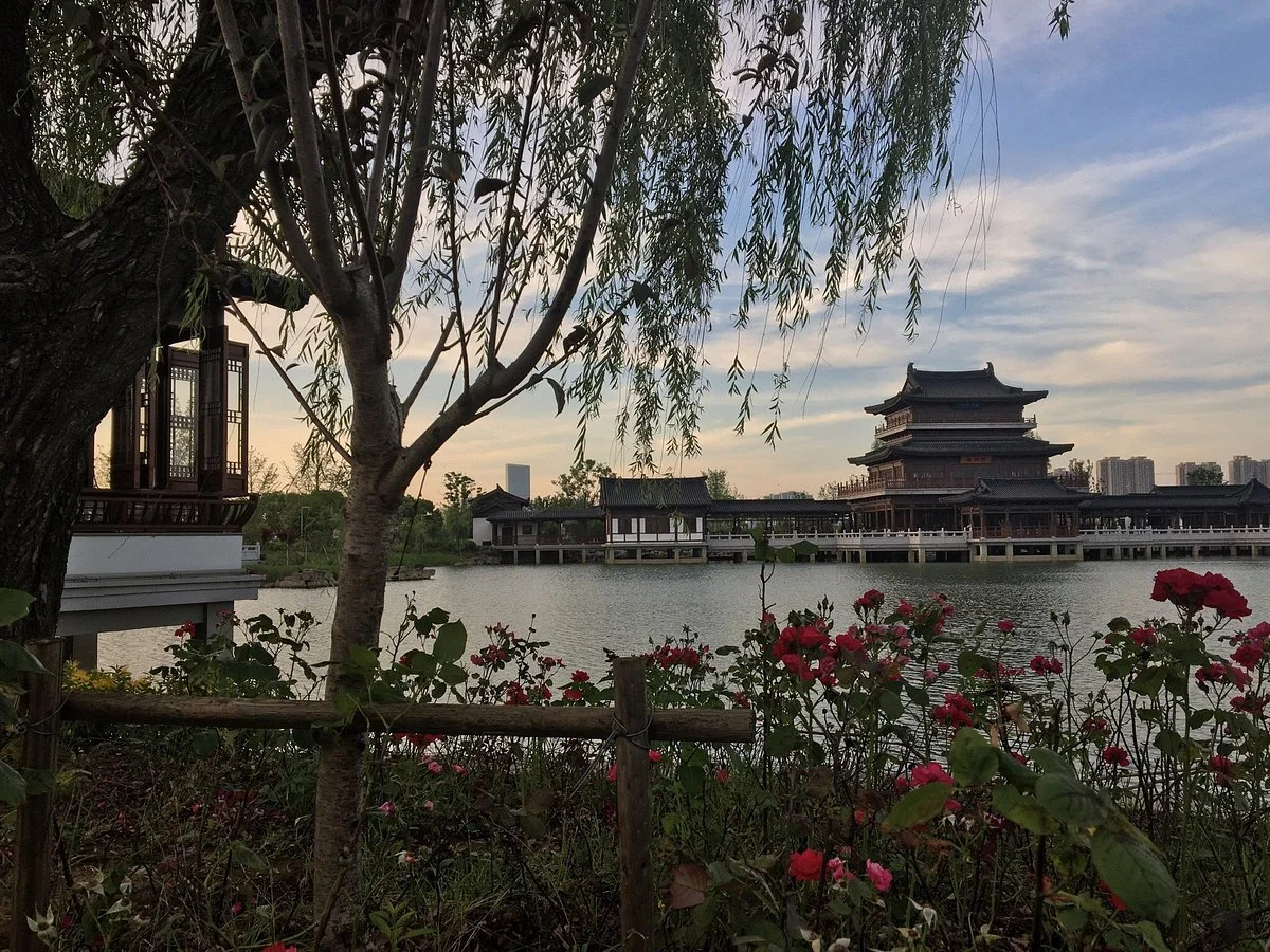 Shihu Lake